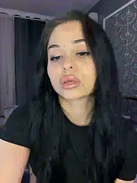 Snapshot of Olivia_Noor chatting on May 12, 2026, 8:59 pm Olivia Noor online show from May 12, 2026, 8:59 pm