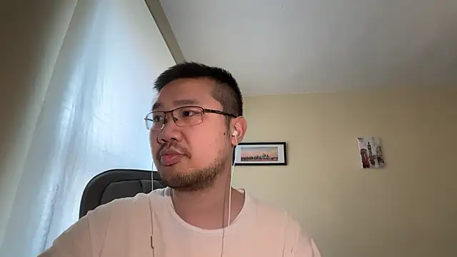 Snapshot of jasonryu2025 chatting on April 12, 2026, 9:34 am jasonryu2025 online show from April 12, 2026, 9:34 am