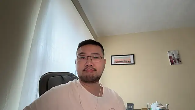 Snapshot of jasonryu2025 chatting on March 24, 2026, 10:48 am jasonryu2025 online show from March 24, 2026, 10:48 am