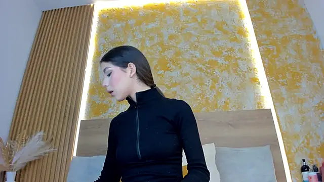 Snapshot of julietta_pink chatting on March 23, 2026, 11:32 am julietta pink online show from March 23, 2026, 11:32 am