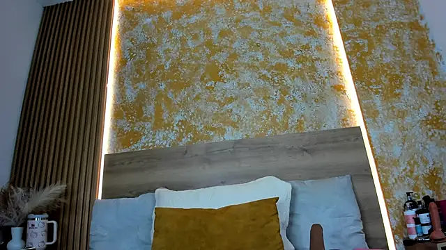 Snapshot of julietta_pink chatting on April 8, 2026, 11:33 am julietta pink online show from April 8, 2026, 11:33 am