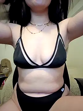 halii21 online show from March 24, 2026, 8:14 am