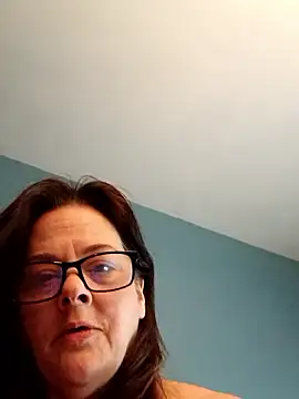 sexyhotcheryl online show from April 26, 2026, 3:09 pm