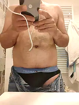 Snapshot of Mirco1981 chatting on May 9, 2026, 8:01 pm Mirco1981 online show from May 9, 2026, 8:01 pm
