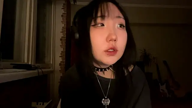 Snapshot of Yunananaa chatting on February 23, 2026, 2:28 pm Yunananaa online show from February 23, 2026, 2:28 pm