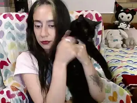  samantha342 online show from April 27, 2026, 3:37 am