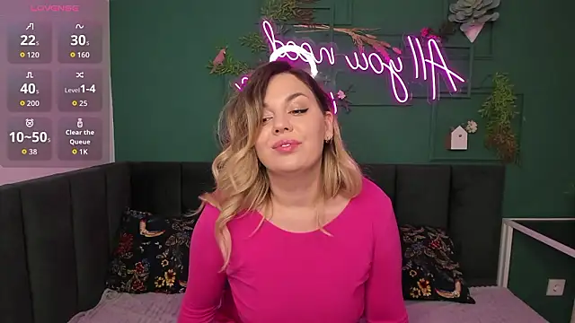 Snapshot of SofiaFabulous chatting on March 6, 2026, 8:53 am SofiaFabulous online show from March 6, 2026, 8:53 am