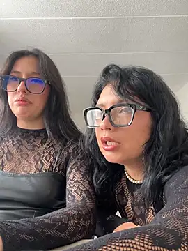Snapshot of susi_chimm chatting on May 2, 2026, 3:06 pm susi chimm online show from May 2, 2026, 3:06 pm