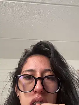 susi chimm online show from March 3, 2026, 1:07 pm