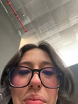 Snapshot of susi_chimm chatting on April 28, 2026, 1:15 pm susi chimm online show from April 28, 2026, 1:15 pm