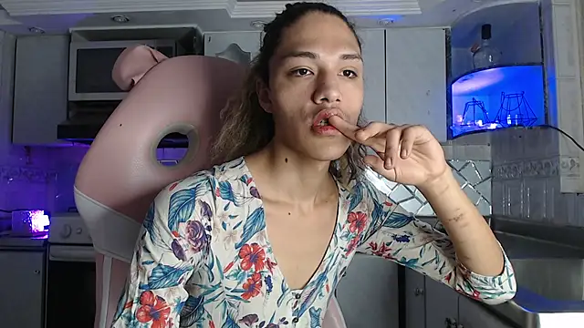 Snapshot of CrisOzzz chatting on March 19, 2026, 5:46 pm CrisOzzz online show from March 19, 2026, 5:46 pm