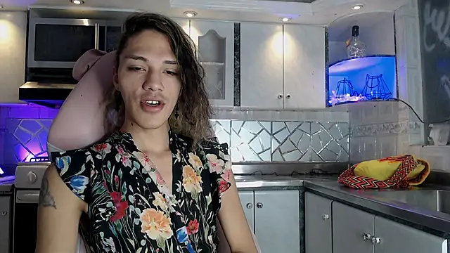 Snapshot of CrisOzzz chatting on March 16, 2026, 5:48 pm CrisOzzz online show from March 16, 2026, 5:48 pm