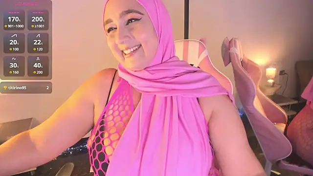 HijabiMilff online show from April 28, 2026, 3:05 pm