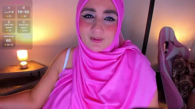 Snapshot of HijabiMilff chatting on March 23, 2026, 3:01 pm HijabiMilff online show from March 23, 2026, 3:01 pm