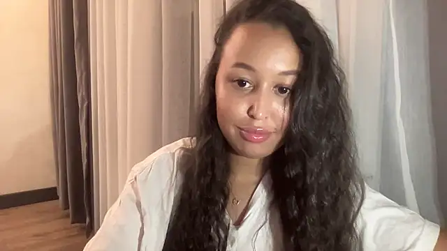 Dana 005 online show from June 15, 2026, 8:08 pm