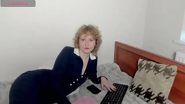 Snapshot of AnnStasia chatting on February 23, 2026, 3:45 pm AnnStasia online show from February 23, 2026, 3:45 pm