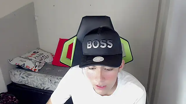 Street poemm  online show from April 11, 2026, 8:12 pm