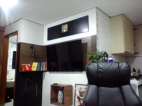 Snapshot of FabioZoe1 chatting on April 12, 2026, 12:36 am FabioZoe1 online show from April 12, 2026, 12:36 am