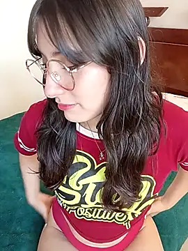 Sweett Karol online show from April 9, 2026, 6:25 pm