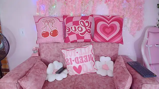 Snapshot of Ana__grace chatting on May 6, 2026, 3:54 am Ana grace online show from May 6, 2026, 3:54 am