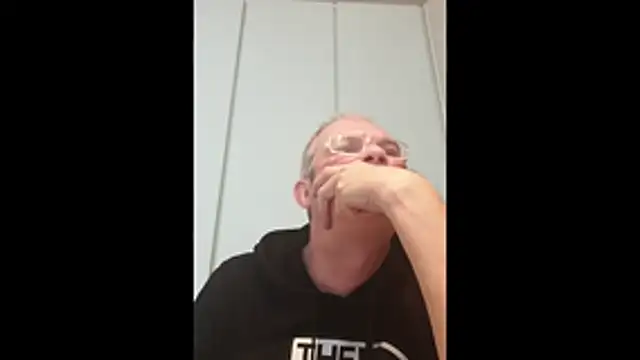 Snapshot of gerri1 chatting on February 22, 2026, 3:02 pm gerri1 online show from February 22, 2026, 3:02 pm