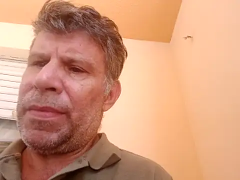 Snapshot of stud2512 chatting on June 18, 2026, 11:15 am stud2512 online show from June 18, 2026, 11:15 am
