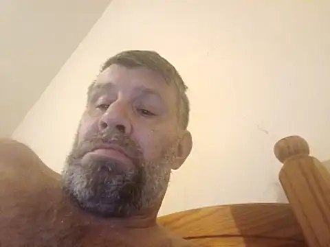 stud2512 online show from March 7, 2026, 1:01 am