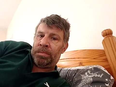 Snapshot of stud2512 chatting on April 25, 2026, 12:19 pm stud2512 online show from April 25, 2026, 12:19 pm