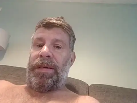 Snapshot of stud2512 chatting on May 27, 2026, 6:15 pm stud2512 online show from May 27, 2026, 6:15 pm