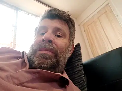 Snapshot of stud2512 chatting on April 20, 2026, 3:13 pm stud2512 online show from April 20, 2026, 3:13 pm