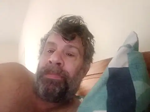 Snapshot of stud2512 chatting on February 26, 2026, 11:32 am stud2512 online show from February 26, 2026, 11:32 am