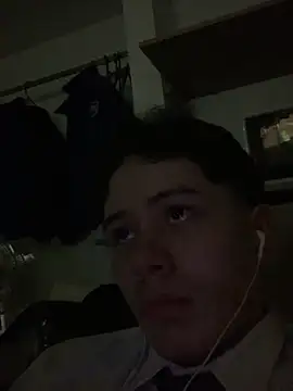 Snapshot of Valentino_o chatting on February 22, 2026, 2:36 am Valentino o online show from February 22, 2026, 2:36 am