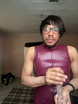 Snapshot of Juanillo_13 chatting on March 31, 2026, 12:01 am Juanillo 13 online show from March 31, 2026, 12:01 am