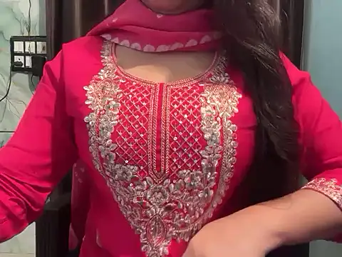 Avneet kaurr1 online show from May 10, 2026, 2:15 am