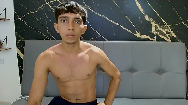 Snapshot of thiago_moreno chatting on February 24, 2026, 12:17 pm thiago moreno online show from February 24, 2026, 12:17 pm