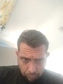 manuel4200 online show from April 5, 2026, 4:35 pm