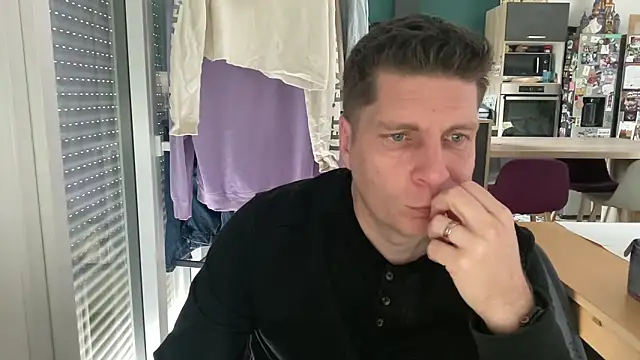 Minmoi1984 online show from March 30, 2026, 11:44 am