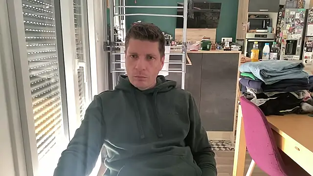 Minmoi1984 online show from March 13, 2026, 7:57 am