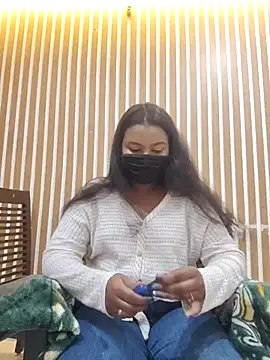 Cutie bae011 online show from February 24, 2026, 4:52 pm