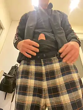 Snapshot of LorebigSex chatting on February 24, 2026, 2:29 pm LorebigSex online show from February 24, 2026, 2:29 pm