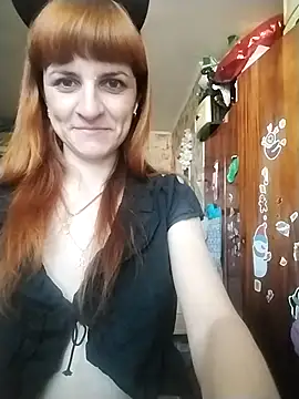 YaroslavaLester online show from May 5, 2026, 8:28 am