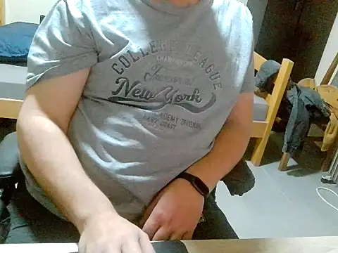 Snapshot of pozitiva000 chatting on February 28, 2026, 7:46 pm pozitiva000 online show from February 28, 2026, 7:46 pm