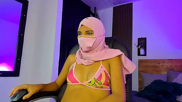 Snapshot of Natashax_ chatting on April 8, 2026, 8:10 pm Natashax online show from April 8, 2026, 8:10 pm