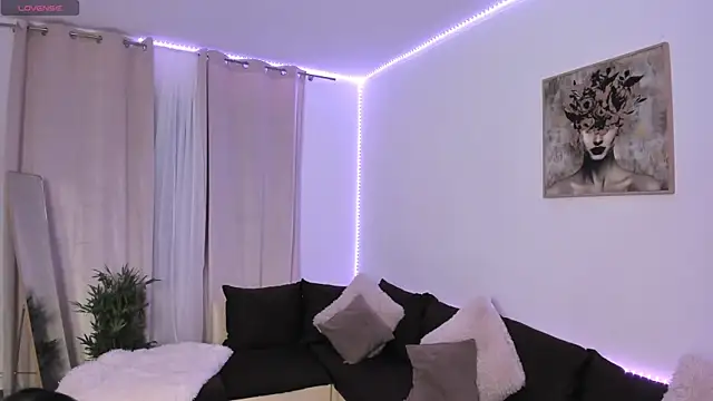 PureBlisss  online show from May 29, 2026, 7:09 pm