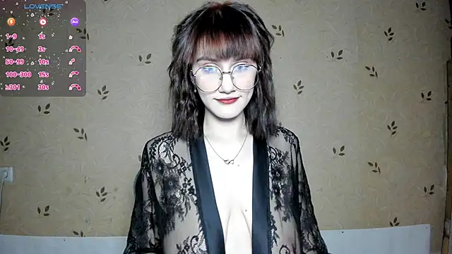 NicoleDaviss online show from May 30, 2026, 7:30 pm