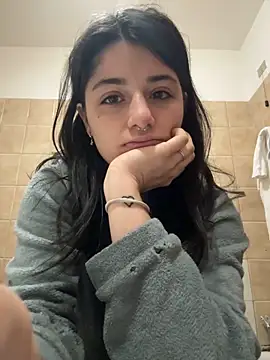 maryzoe05 online show from March 22, 2026, 1:12 pm