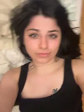 maryzoe05 online show from April 6, 2026, 9:38 pm