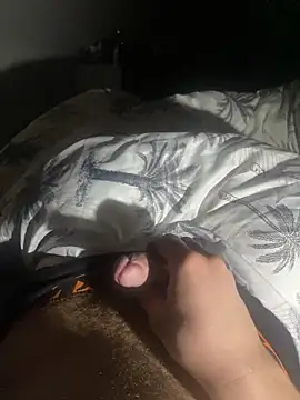 Snapshot of crustyyy1 chatting on February 22, 2026, 3:20 am crustyyy1 online show from February 22, 2026, 3:20 am