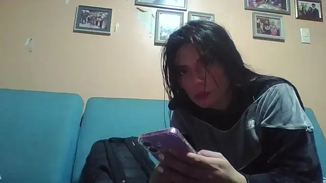 Soylilayblue online show from April 25, 2026, 3:09 am