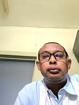 emperator13 online show from April 25, 2026, 10:29 am